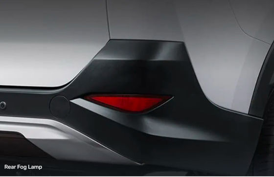 FWD Drive سيارات مستعملة مملوكة 2685 مم بقاعدة عجلات كهربائية SUV فاخرة 175 كم / ساعة