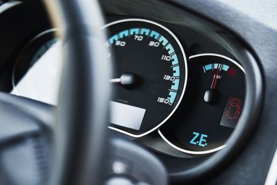 2 سيتر فان بأفضل سعر في رينو كانجو ، ومريح في الميزات ، والمسافة المقطوعة ، والمقاعد ، وأداء المحرك