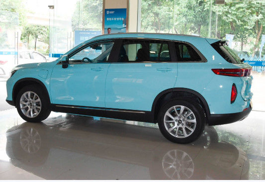 Automobile EV سيارة صغيرة Skyworth EV6 FF Layout Drive 5 Seater Car SUV 150km / h