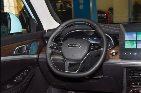 Automobile EV سيارة صغيرة Skyworth EV6 FF Layout Drive 5 Seater Car SUV 150km / h