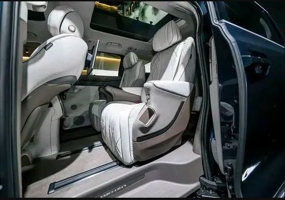 Denza D9 MPV EV سيارة 571nm بطارية ليثيوم حديد 4WD سيارات الدفع الرباعي الكهربائية 180 كم / ساعة