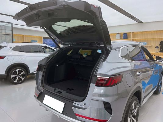 سيارات كهربائية صديقة للبيئة AWD