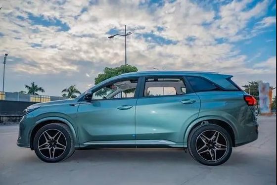 سيارات الدفع الرباعي الكهربائية متوسطة الحجم دونغفنغ