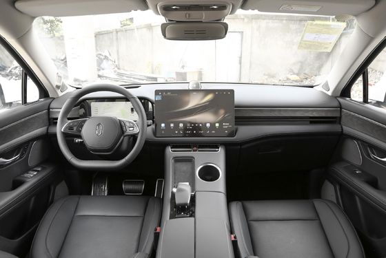 متوسطة الحجم 0.5 ساعة شحن سريع للسيارات الكهربائية مساحة كبيرة RWD AITO M5 200 كيلومتر / الساعة