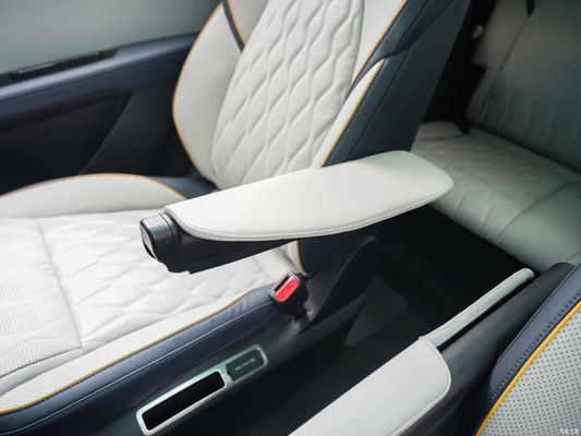 مجموعة سيارات كهربائية نقية بطول 730 كم