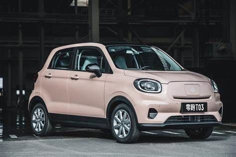 سيارات الدفع الرباعي الكهربائية الصغيرة 100 كم / ساعة Leapmotor T03 CLTC 403km EV سيارات الدفع الرباعي