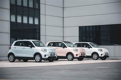 سيارات الدفع الرباعي الكهربائية الصغيرة 100 كم / ساعة Leapmotor T03 CLTC 403km EV سيارات الدفع الرباعي