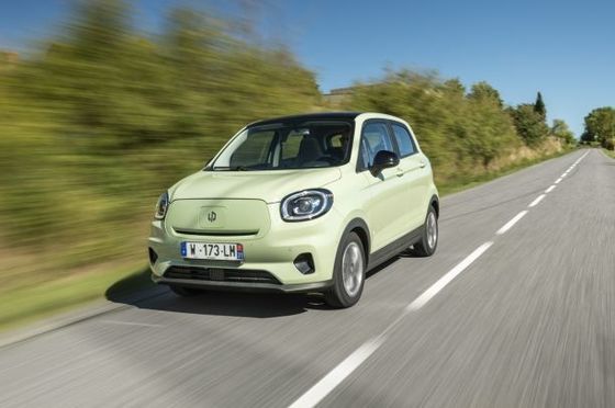 سيارات الدفع الرباعي الكهربائية الصغيرة 100 كم / ساعة Leapmotor T03 CLTC 403km EV سيارات الدفع الرباعي