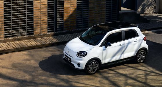 سيارات الدفع الرباعي الكهربائية الصغيرة 100 كم / ساعة Leapmotor T03 CLTC 403km EV سيارات الدفع الرباعي