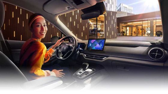 سيارة SUV كهربائية فاخرة بطول 301 كم