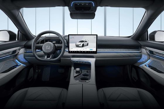 سيارات كهربائية كبيرة Zeekr 001 طويلة المدى بطول 732 كم من 6.9 إلى 100 كم / ساعة