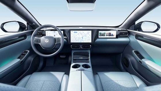 Leapmotor C01 السيارات الكهربائية عالية الأداء EV 180 كم / ساعة 2930 مم قاعدة العجلات