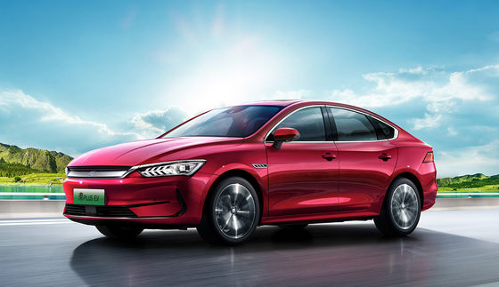 سيارات كهربائية متوسطة الحجم 400 كم