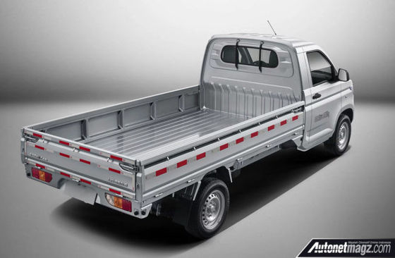 صف واحد للمركبات التجارية الكهربائية Wuling Small EV Truck 120km / h 82HP