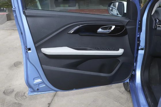 100km / h سريع السرعة سيارة كهربائية JMC EV3 الطاقة الجديدة EV سيارة سيدان 302km NEDC