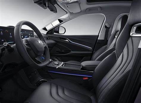 Neta U Pro Zhi 400 سيارات الدفع الرباعي الكهربائية الصغيرة FWD سيارة كهربائية صغيرة للطاقة الجديدة بقوة 150 كم / ساعة