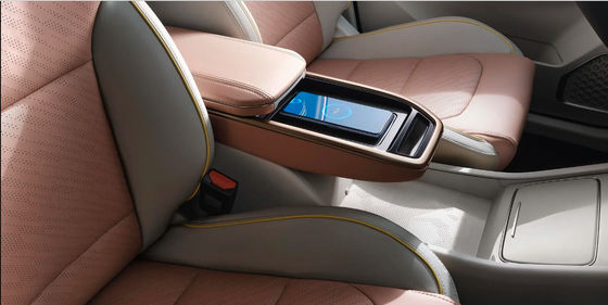 سيارات كهربائية فاخرة صديقة للبيئة ذات 4 عجلات دفع رباعي جيلي Geometry M6 450km CLTC