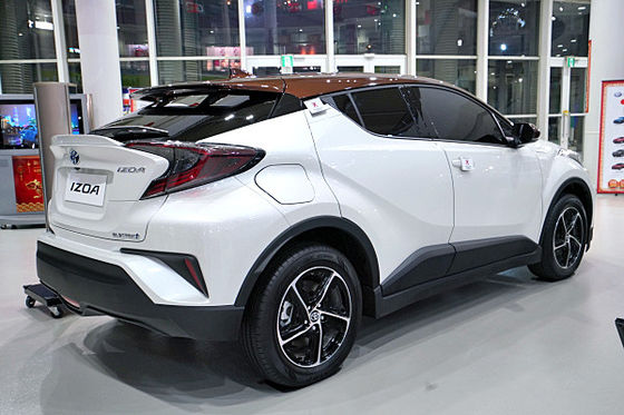 Toyota Izoa Pure Electric Cars Nedc 400km EV سيارات SUV 54.3kwh 150kw 300nm 204HP