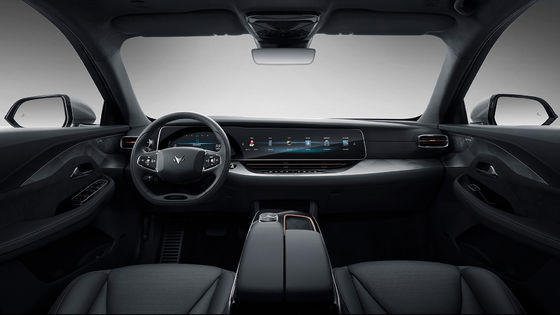 ARCFOX S سيارات الدفع الرباعي الكهربائية الصغيرة 500 كم المدى FWD سيارة التوجيه اليسرى