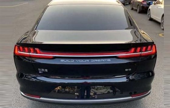 BYD E9 سيارات كهربائية كبيرة فاخرة سيدان يسار محرك 185 كم / ساعة 506 كم