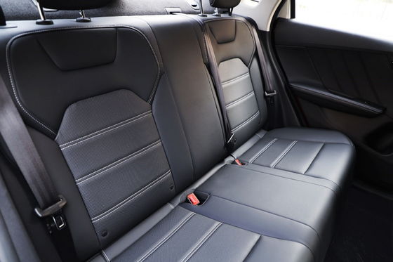 بطارية الليثيوم الثلاثية BYD E3 السيارة الكهربائية 130 كم / ساعة المدى 401 كم FWD السيارة الكهربائية