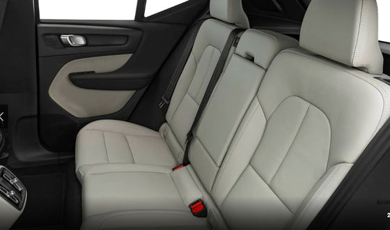 فولفو XC40 سيارات كهربائية نقية سيارات EV فاخرة مدمجة عالية السرعة 160 كم / ساعة