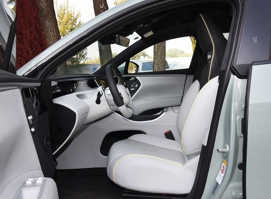 4 أبواب - 5 مقاعد - سيارات كهربائية كبيرة Avita 11555 كم المدى 200 كم / ساعة السرعة القصوى