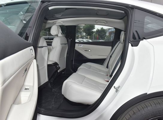 Changan Sl03 سيارات كهربائية عالية الأداء بخمسة أبواب وخمسة مقاعد وأربع عجلات