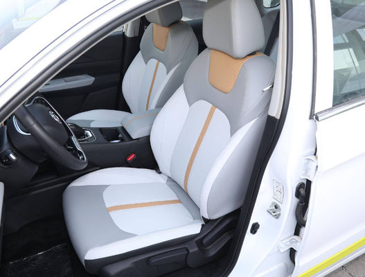 Dongfeng Pure EV Car Fengshen E70 للسيارات الكهربائية سيارة 150 كم / ساعة السرعة القصوى