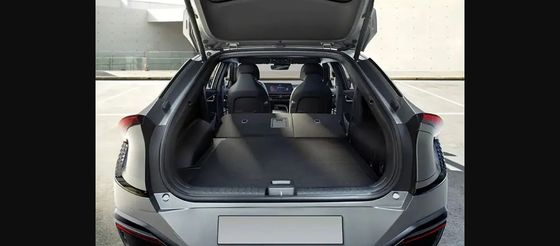 السيارة الكهربائية للطاقة الجديدة من نوع كيا EV6 على بعد 671 كم