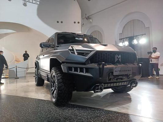السيارة الكبيرة من طراز "إيف" في "دونغفينغ مينغشي إم-هيرو 917 إيف" بدأ إنتاجها 1000 حصان 505 كيلومتر