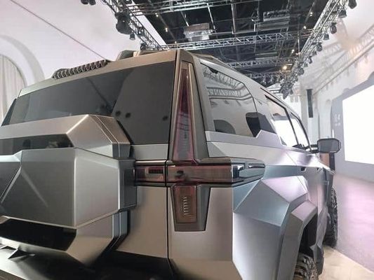 السيارة الكبيرة من طراز "إيف" في "دونغفينغ مينغشي إم-هيرو 917 إيف" بدأ إنتاجها 1000 حصان 505 كيلومتر