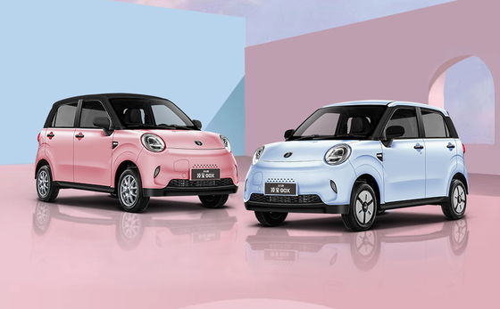 داخلية ممتازة وتركيب غني و تصميم أزياء في Lingbao Box EV سيارة جديدة