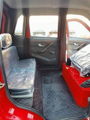 دراجة ركاب ثلاثية ذات محرك مغلق تعمل بالبنزين مع ألوان متعددة السرعة القصوى 70 كم / ساعة