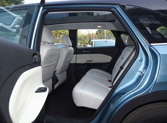 طراز Dongfeng VenuciaS New EV: VX6 5door/Seats عائلة SUV الكهربائية النقية CLTC520km 165km/H