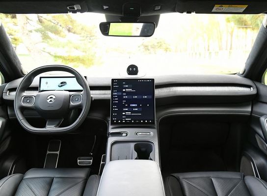 سيارة كهربائية بمعدل 75 كيلوواط مع محرك يقدم 480 كيلوواط