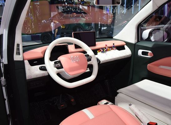 السيارات الذكية ميني إيف Chery ميني الكهربائية 4 عجلات QQ الآيس كريم 3 باب 4 مقعد 2023