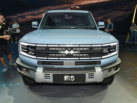 سيارة الهجينة الفاخرة خارج الطريق سيارة BYD فورمولا ليوبارد 5 5 أبواب / 5 مقاعد SUV NEDC نطاق 1200km