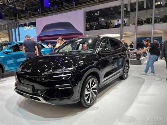 2023 BYD Seal U إصدار القيادة الخلفية الطويلة المدى 5 مقاعد يلتفت إلى اليسار المركبات الكهربائية