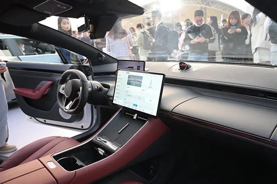 2024 تشيري Huawei LUXEED S7 الجديدة 2024 السيدان الكهربائي الفاخر LUXEED S7 مع 12.4kw / h استهلاك سيارة وقوف السيارات الذاتية