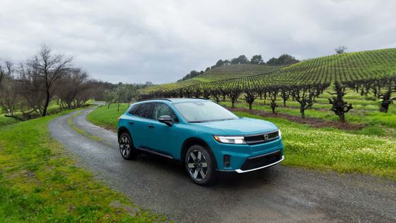 سيارة جديدة من طراز إيف 2024 هوندا برولوج إيف كروسوفر ذات موقف منخفض وعريض، وبعد عجلات طويل