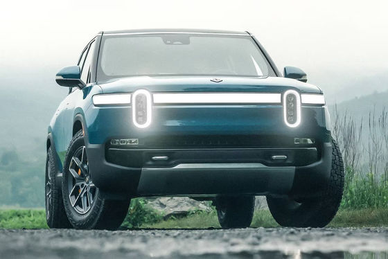 2023 RIVIAN R1S أربعة محركات 800P.S نطاق 660km يضرب 60 في الساعة في 3.1 ثانية كل محرك الكهرباء W 7seats كربين رفيع