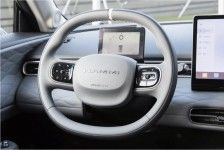 أحدث السيارات النقية للطاقة الكهربائية (دونغفينغ نامي 01 هاتش بيك) والسيارة ذات النطاق المذهل والبطارية الصلبة