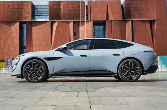 سيارة كهربائية نقية AVATR 12 سيارة كهربائية بمدى 700 كم