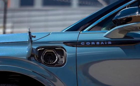 024 لينكولن كورسير Plug-In Hybrid Green Ev SUV 5 ركاب لينكولن كورسير يحيط بك في الميزات الذكية