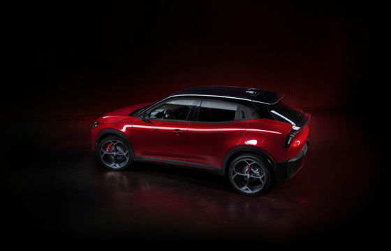 مبيعات مسبقة أكثر سيارات الفا روميو رياضية أول سيارة كهربائية ميلانو مع خيارين للدفع 156 و 240 في الساعة