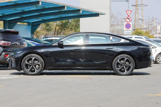 2024 سيارة كهربائية نقية تشيري ستيرا ES سيدان مع نطاق 605 كم