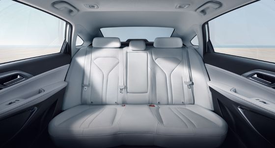 2024 Xpeng P5 السيارة الكهربائية EV السيارة الكهربائية المدى الطويل 480 كم 155 كيلوواط الطاقة 170 كم / ساعة