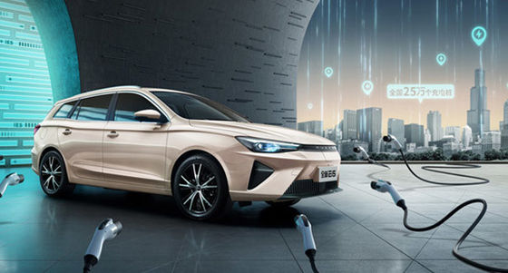 NEDC501Km مدى القيادة Roewe Ei5 MPV المركبات الكهربائية النقية السرعة القصوى 185km/h 8.3sec 0-100km/h التسارع