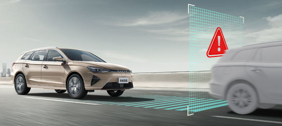 NEDC501Km مدى القيادة Roewe Ei5 MPV المركبات الكهربائية النقية السرعة القصوى 185km/h 8.3sec 0-100km/h التسارع